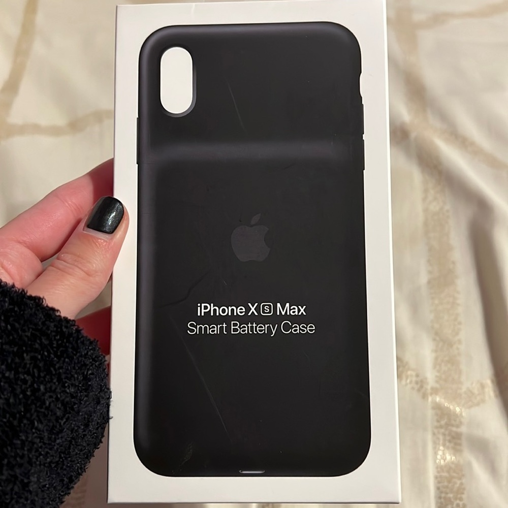 Apple iPhone XS Max smart battery case